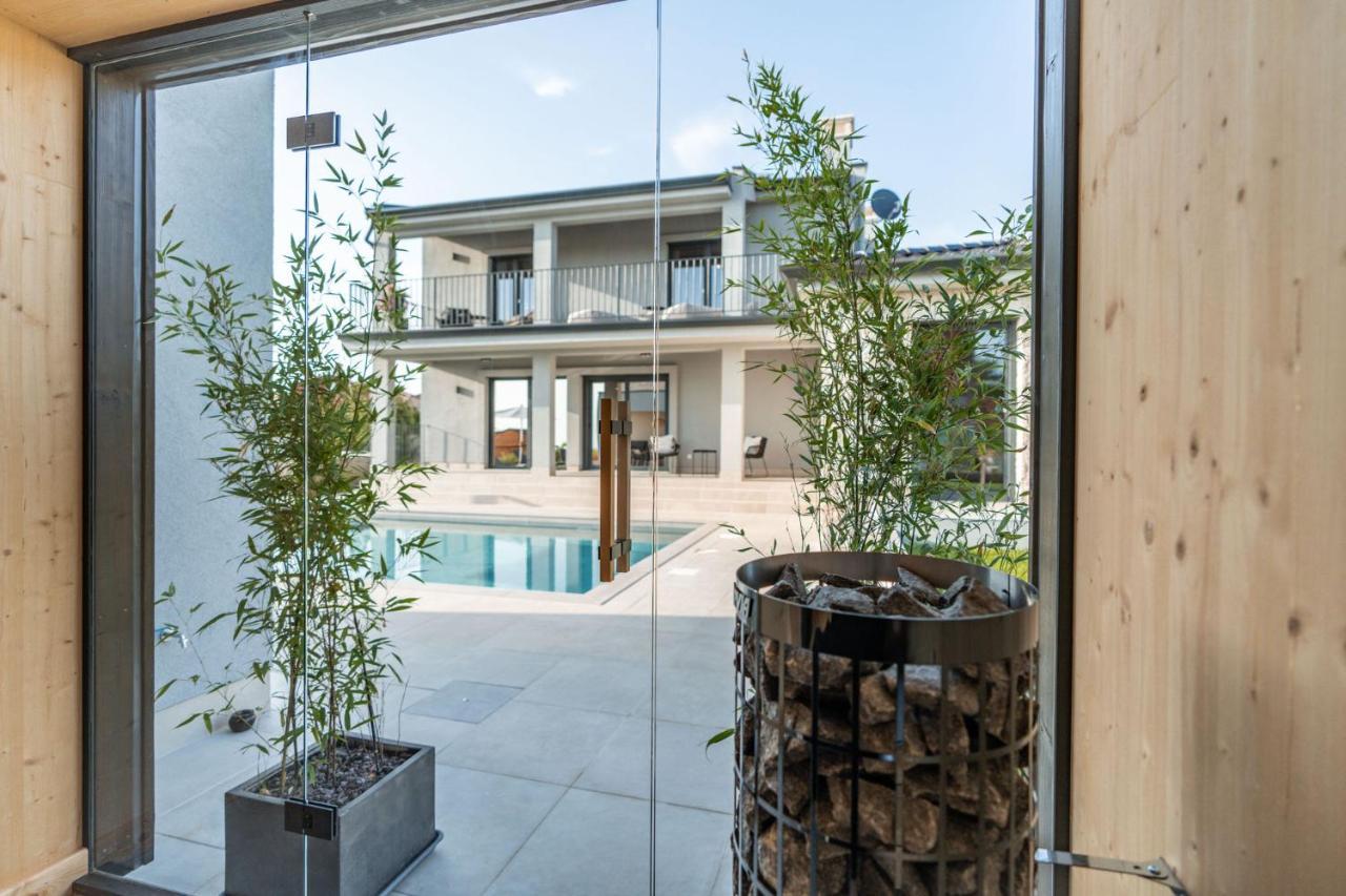 Villa Bewegte Berge Kaštelir エクステリア 写真